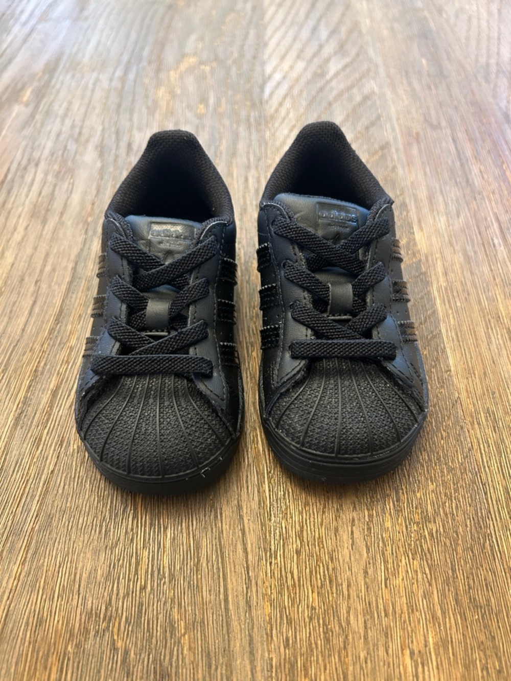New Adidas toddler slip on sneakers size 5 1/2
